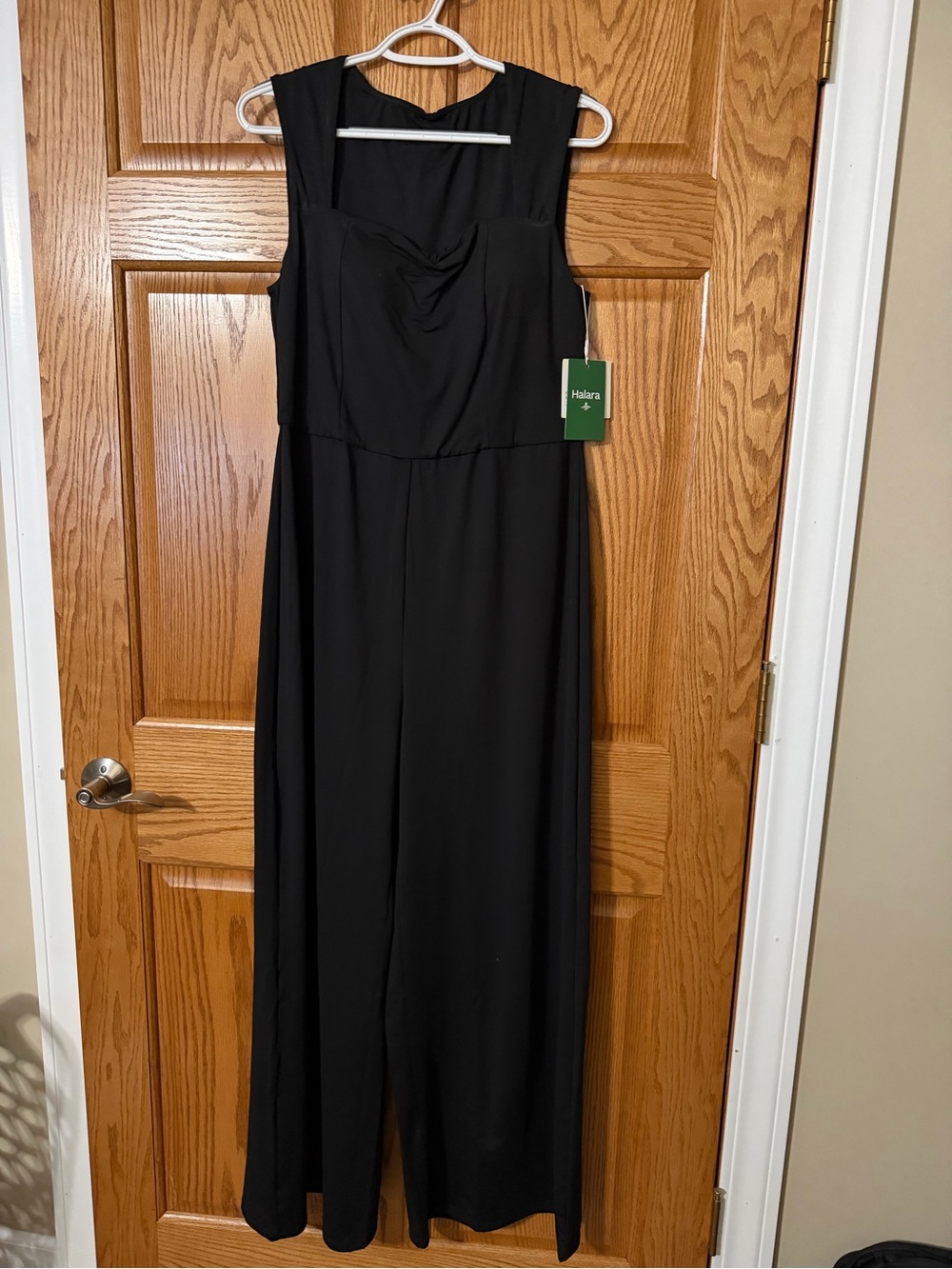 HALARA Black Sleeveless Maxi Jumpsuit Dress